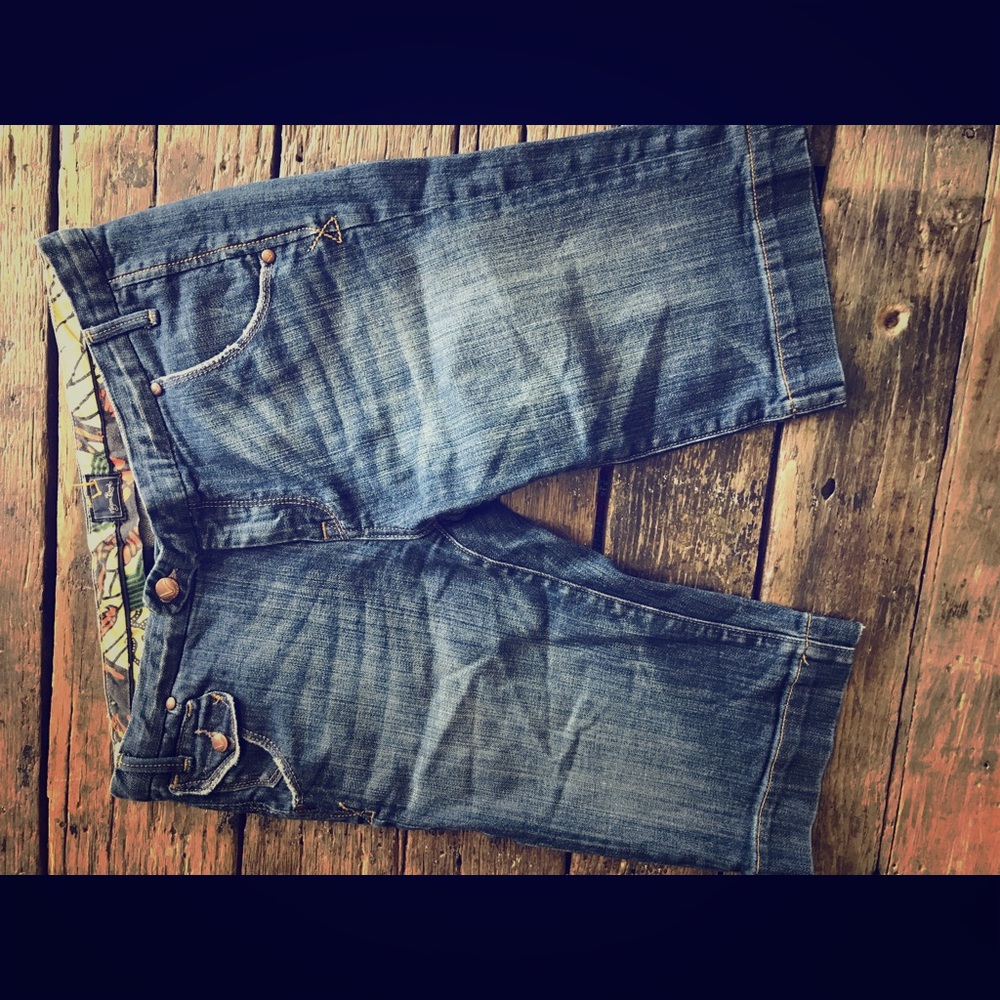 Vigoss Jean shorts. Size 30.